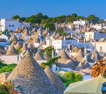 Historiske trulli-huse med kegleformede tage i Alberobello, Puglia, Syditalien - UNESCO verdensarv