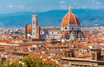 Betagende panoramaudsigt over Firenze med den ikoniske Duomo Santa Maria Del Fiore set fra Piazzale Michelangelo i det smukke morgenlys, Toscana, Italien