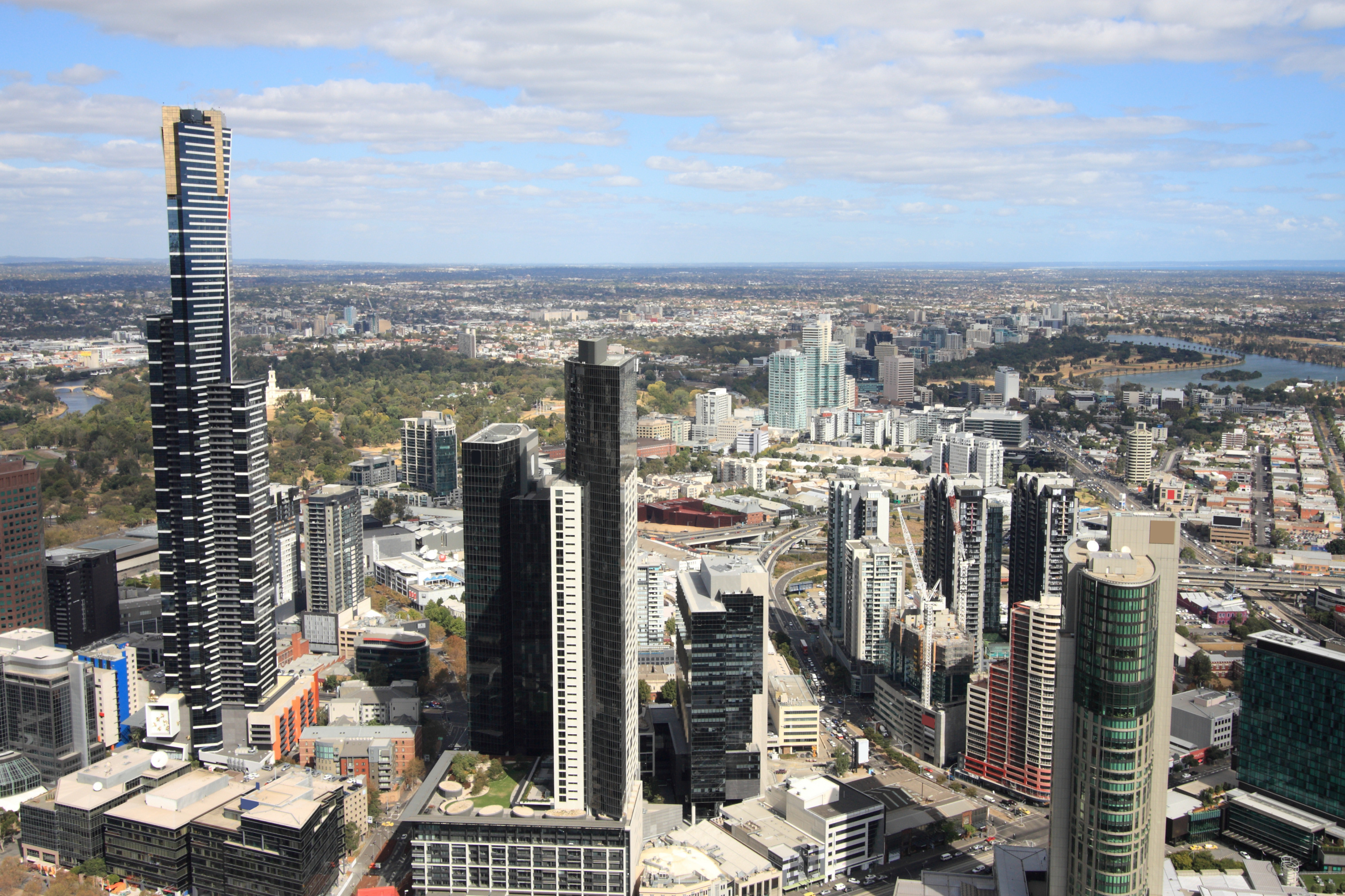 Luftfoto af Melbourne skyline med Eureka Tower og Yarra-floden, Australien