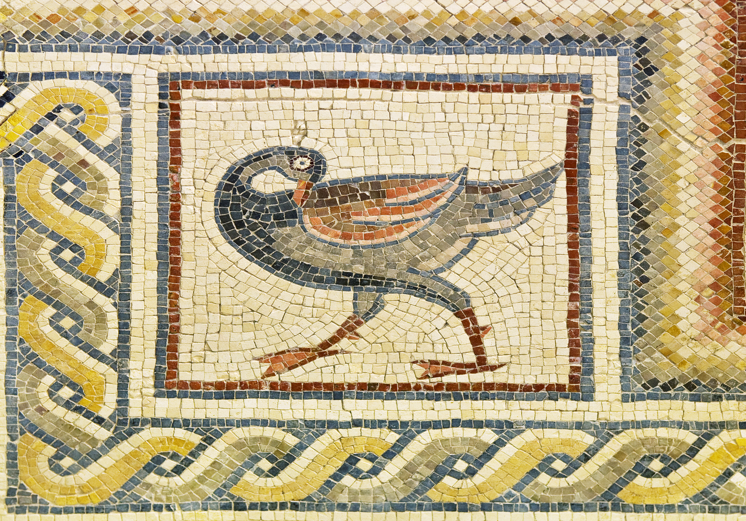 Byzantinsk gulvmosaik med fugledetalje fra Præst Johannes Kirken på Bjerget Nebo i Jordan - historisk kulturarv