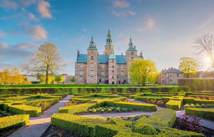 Rosenborg Slot og Kongens Have i København Danmark med historisk renæssance arkitektur