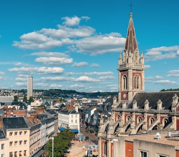 Luftfoto af Rouen med Saint Sever kirken og historiske bygninger i Normandiet, Frankrig på en solrig dag