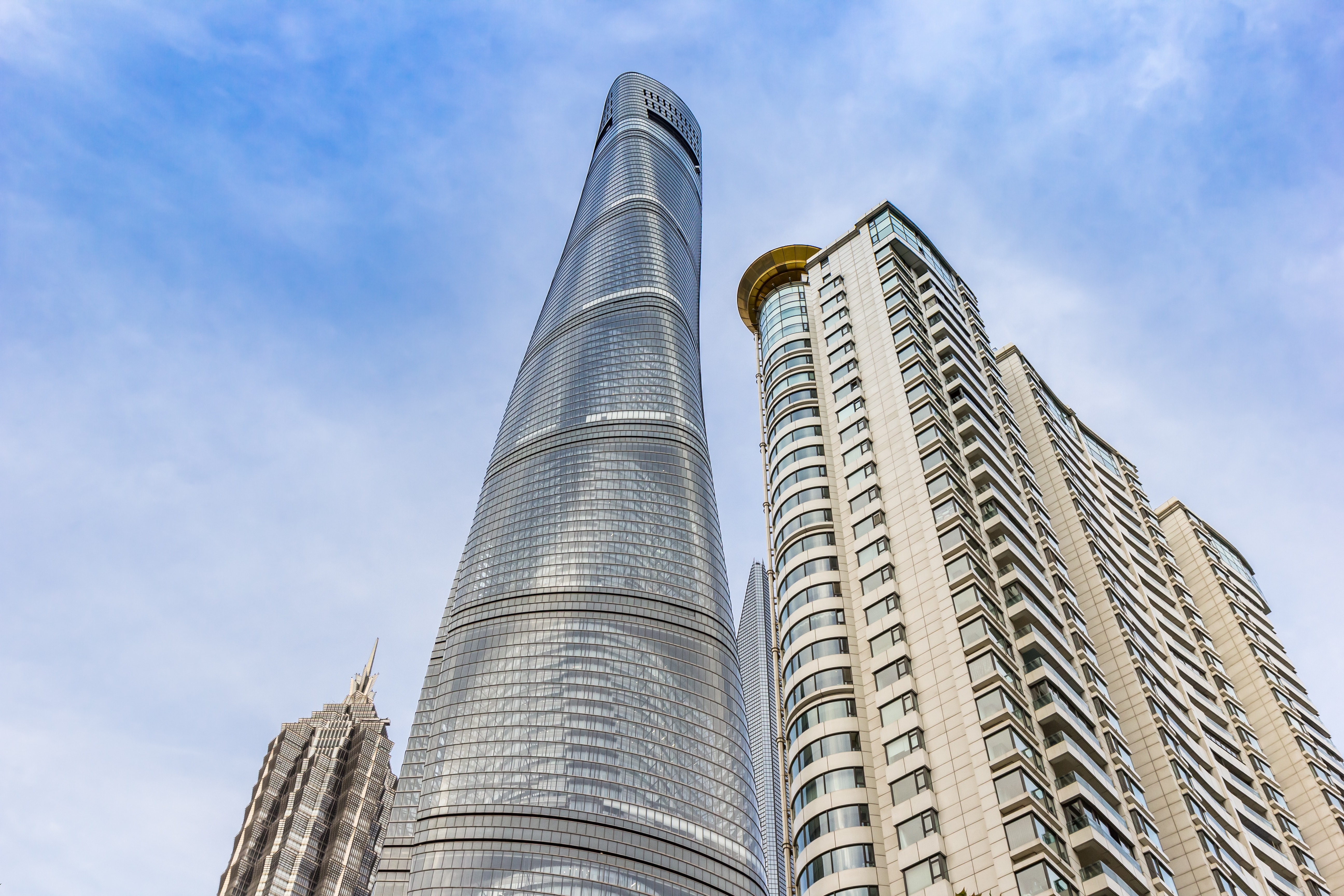 Shanghai Tower og moderne skyskrabere i Pudong Financial District, Kina