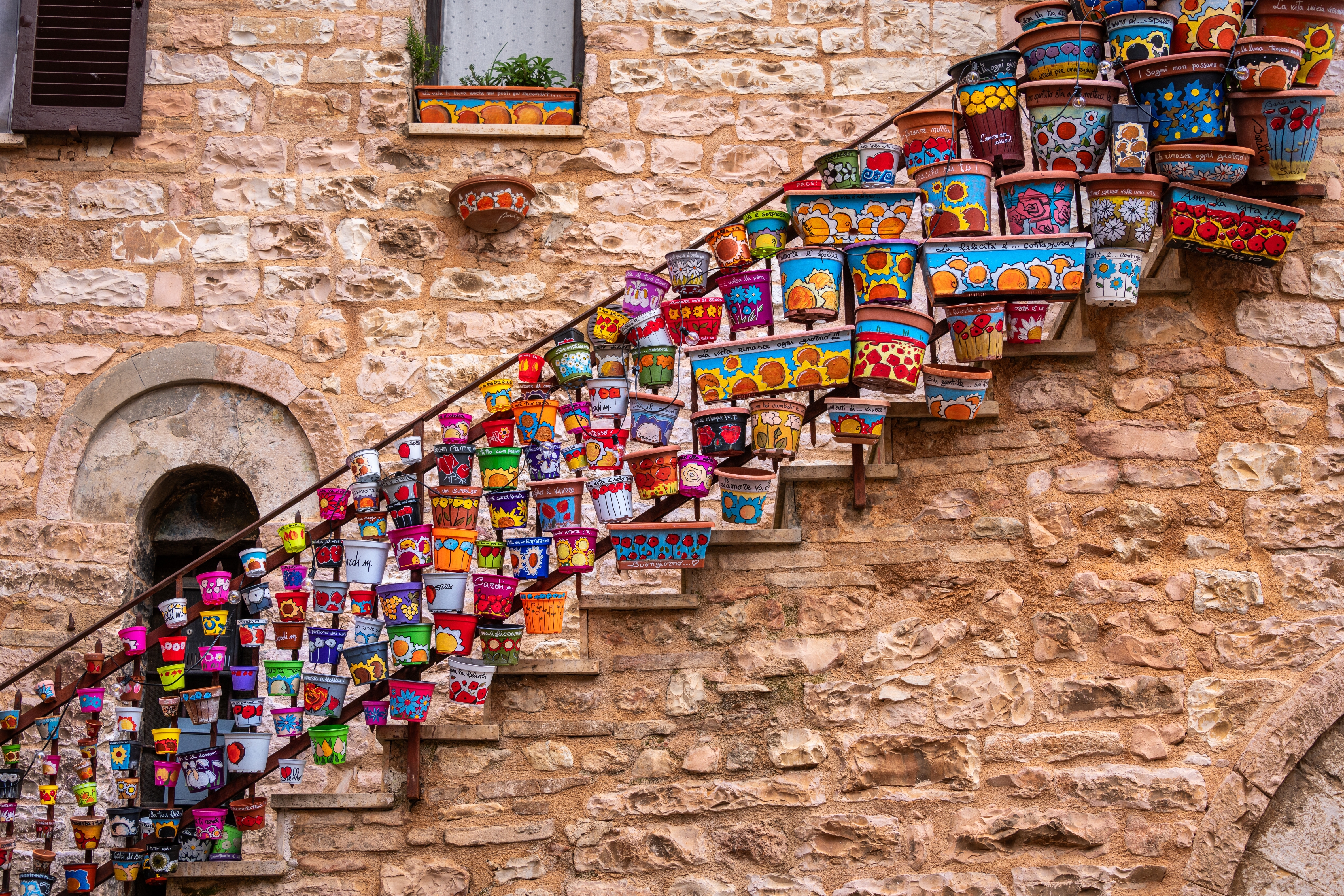 umbrien-spello-buegang-middelalderby-panorama