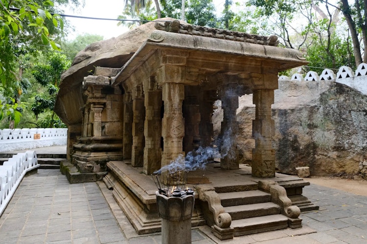 srilanka-waraka-walandu-viharaya-ridee-viharaya