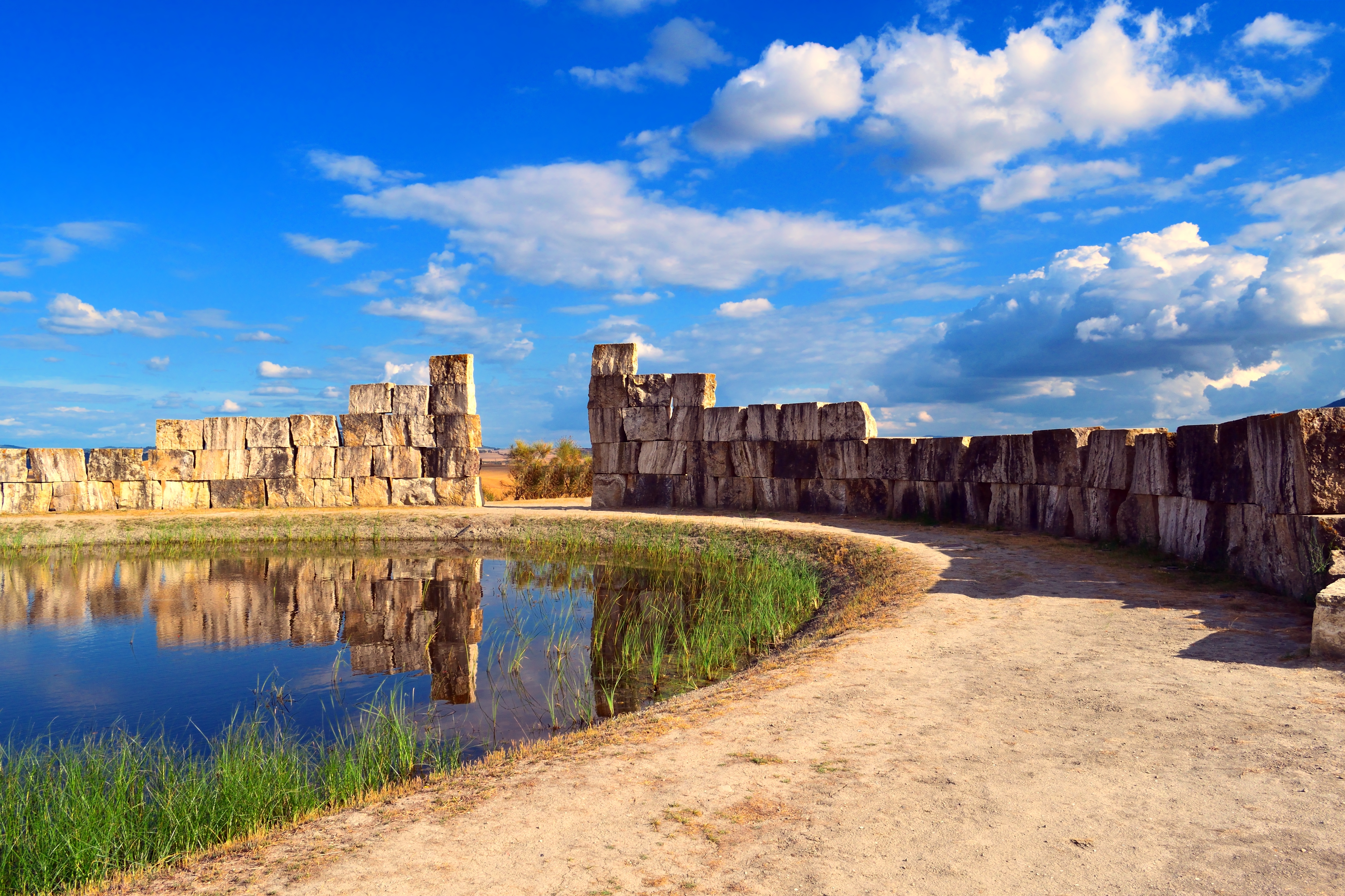 Stilhedens Teater (Teatro del Silenzio) i Lajatico, grundlagt af Andrea Bocelli, med smuk udsigt over det toskanske landskab nær Pisa
